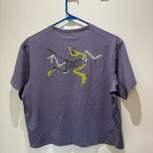Arcteryx Women's Taema Crop Logo SS T-Shirt Size M Moonstone
